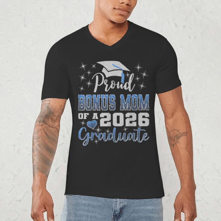 Super Proud Bonus Mom Of 2026 Graduate Graduation Family Men's V-Neck T-Shirt