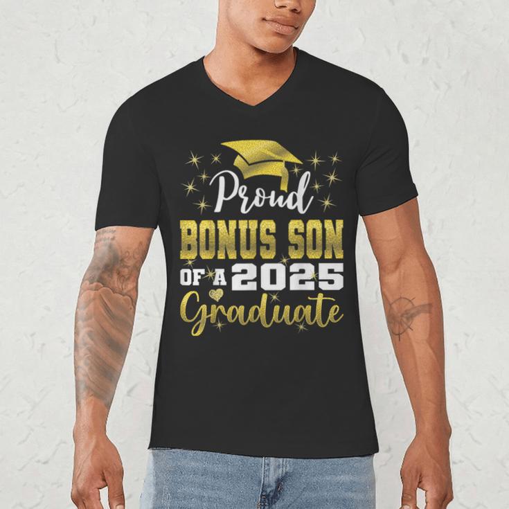 Super Proud Bonus Son Of 2025 Graduate Graduation Family Men's V-Neck T-Shirt