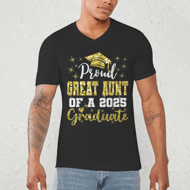 Super Proud Great Aunt Of 2025 Graduate Graduation Family Men's V-Neck T-Shirt