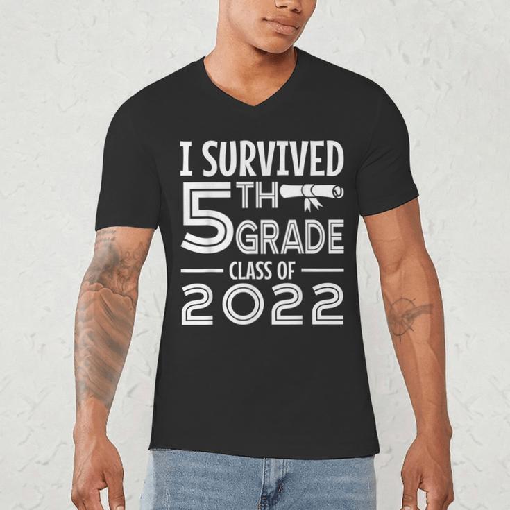 I Survived 5th Grade Class Of 2022 Graduation Student Men's V-Neck T-Shirt