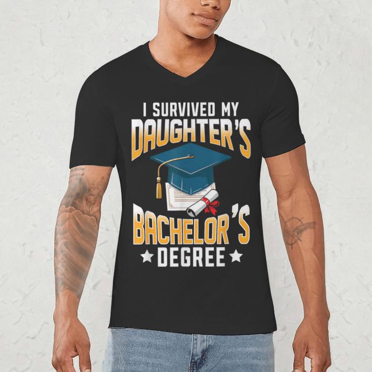 i Survived My Daughters Bachelor's Degree Graduation Gifts Men's V-Neck T-Shirt