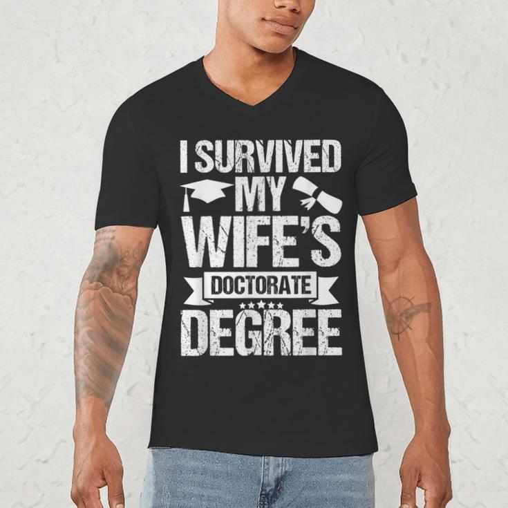 I Survived My Wifes Doctorate Degree Graduation Men's V-Neck T-Shirt