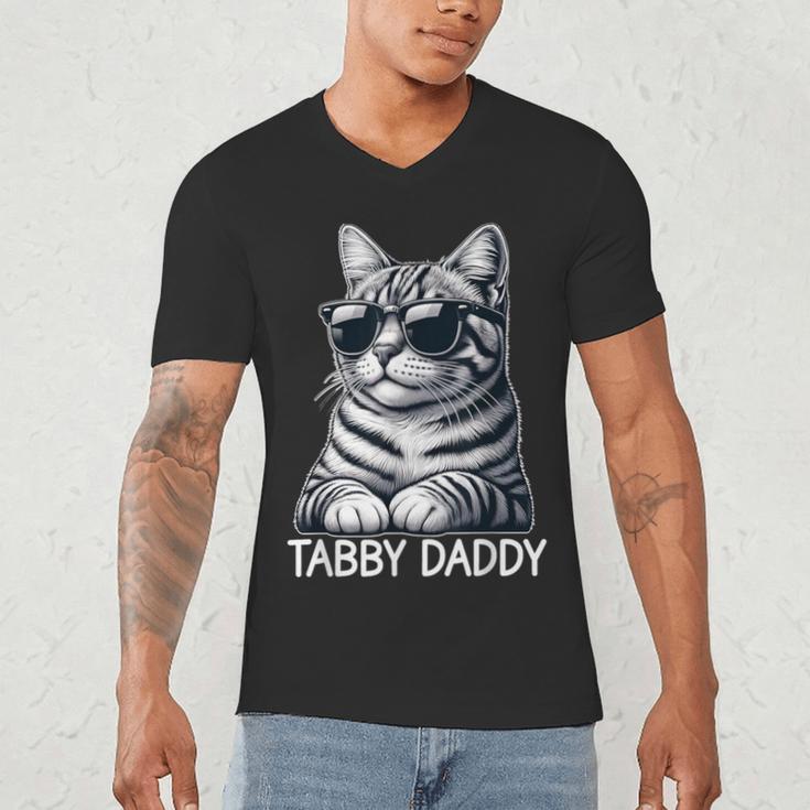 Tabby Daddy Cat Dad Graphic Grey Tabby Cat Lover Men's V-Neck T-Shirt