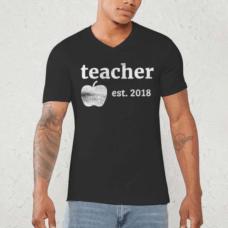 Teacher Est 2018 Vintage Graduation Men's V-Neck T-Shirt