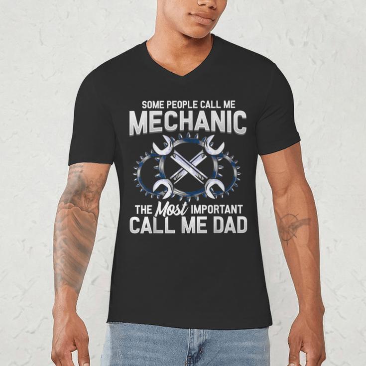 Tee Styley Mechanic Dad Novelty Small Men's V-Neck T-Shirt