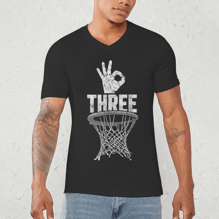 Three Points Throw Basketball Player Fan Dad Joke Tee Men's V-Neck T-Shirt