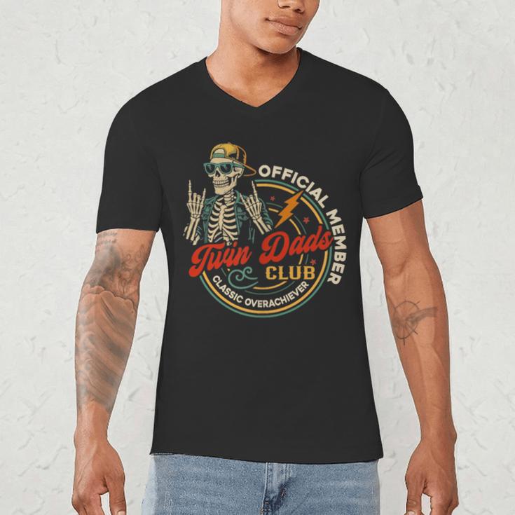 Twin Dad Club Dad Of Twins Skeleton Father's Day Men's V-Neck T-Shirt