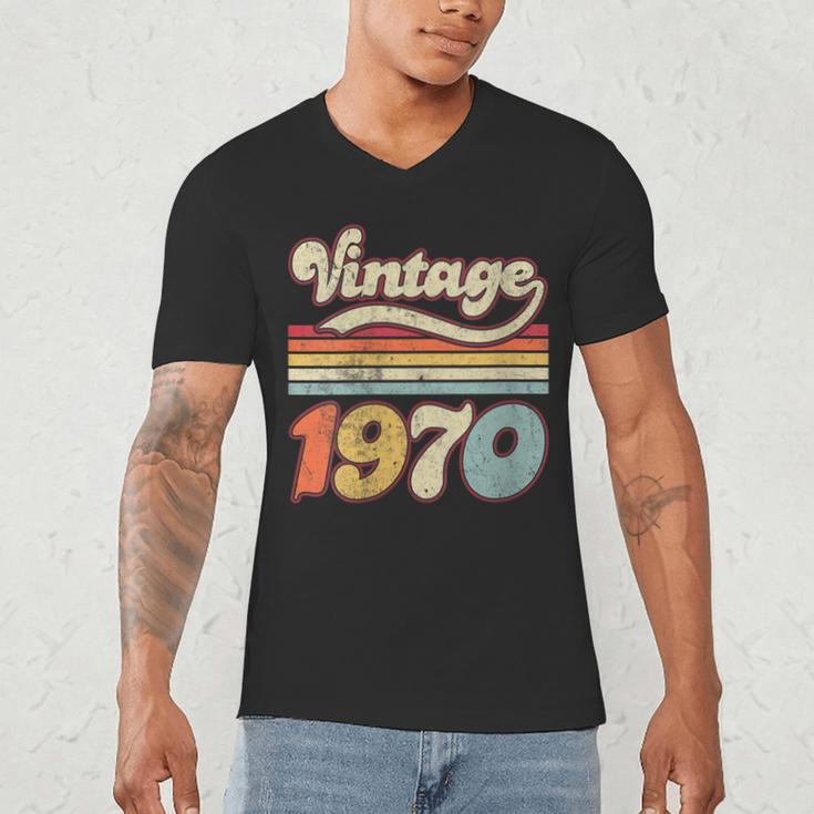 Vintage 1970 Birthday Retro Style 70's Born Nostalgia Outfit Men's V-Neck T-Shirt