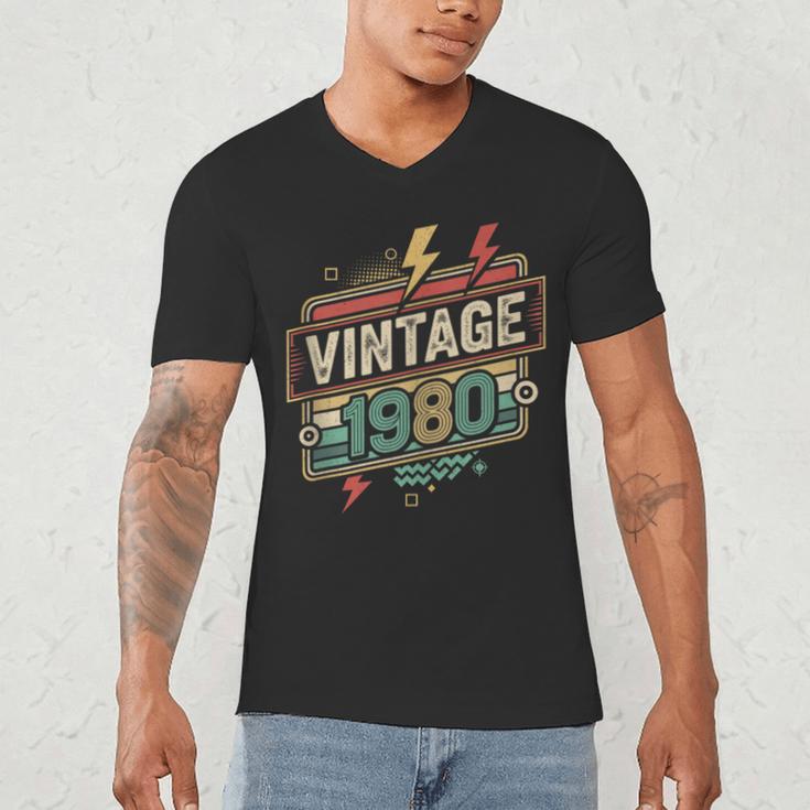 Vintage 1980 Retro Badge Decade Nostalgia Graphic Emblem Men's V-Neck T-Shirt