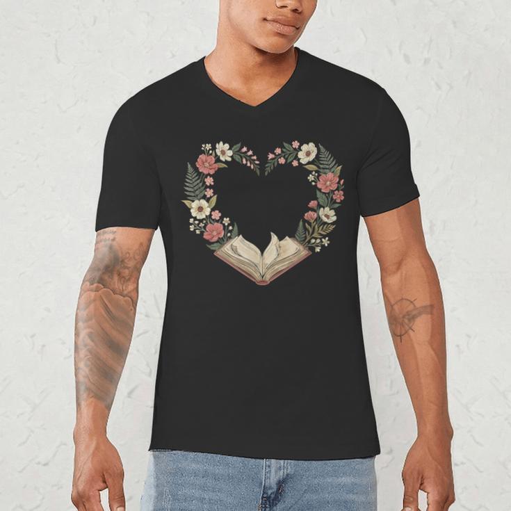 Vintage Book Lover Valentine Heart Men's V-Neck T-Shirt Vintage Book Lover Valentine Heart Men's V-Neck T-Shirt