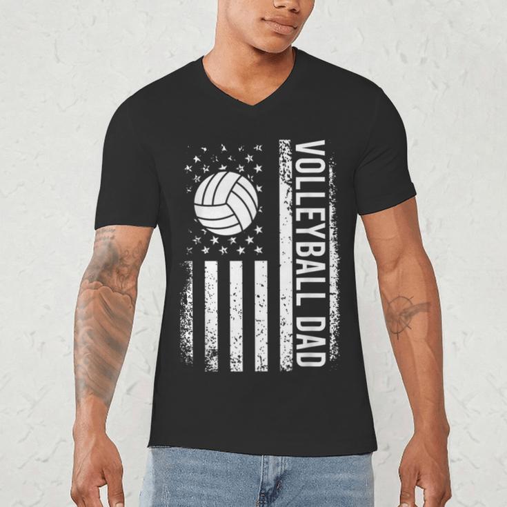 Vintage Volleyball Dad USA Flag Retro Fathers Day Daddy Papa Men's V-Neck T-Shirt