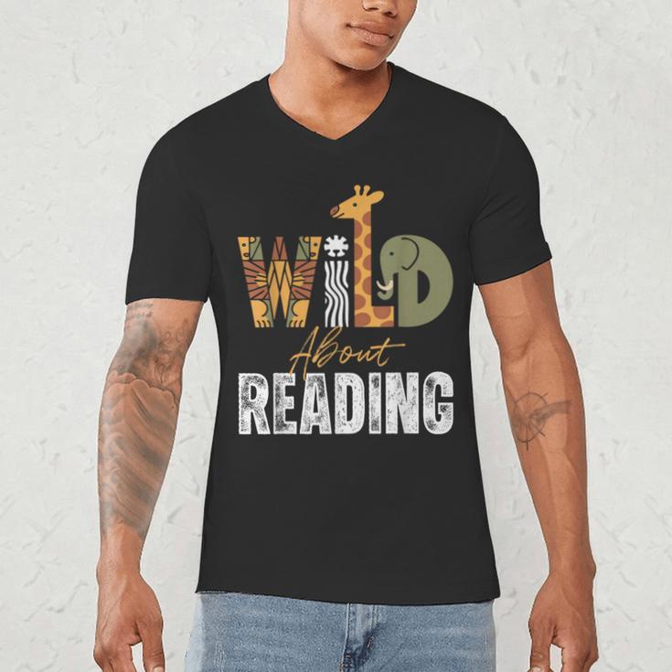 Wild About Reading Books Animal Theme Bookworm Library Day Men's V-Neck T-Shirt