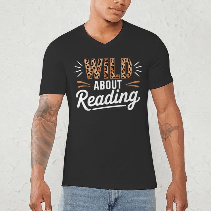 Wild About Reading Books Reader Lover Bookworm Leopard Print Men's V-Neck T-Shirt Wild About Reading Books Reader Lover Bookworm Leopard Print Men's V-Neck T-Shirt