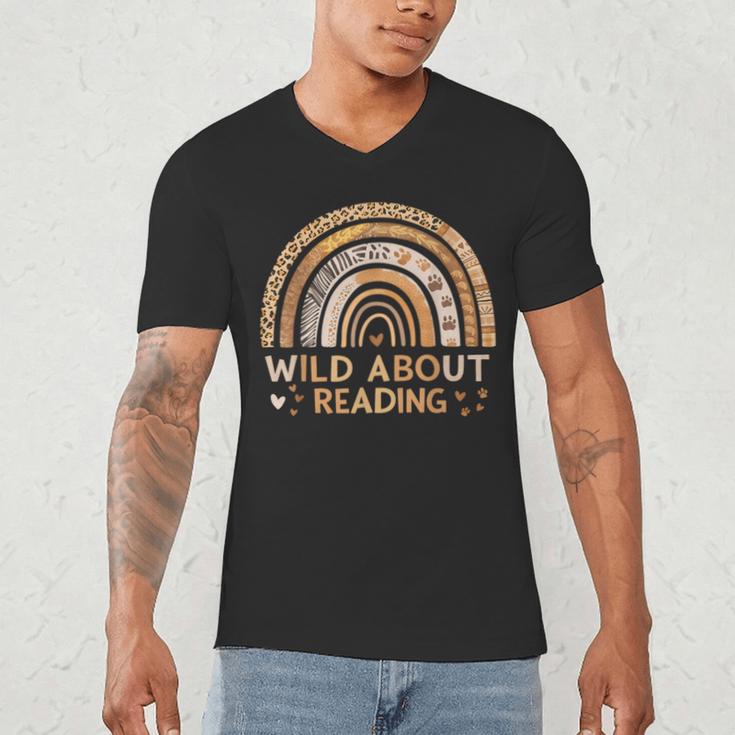 Wild About Reading Books Reader Lover Bookworm Librarian Men's V-Neck T-Shirt