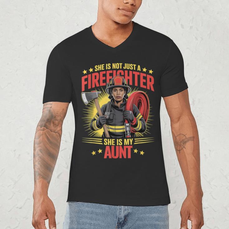 Woman Firefighter Aunt TiTi Auntie Black Graduation Men's V-Neck T-Shirt