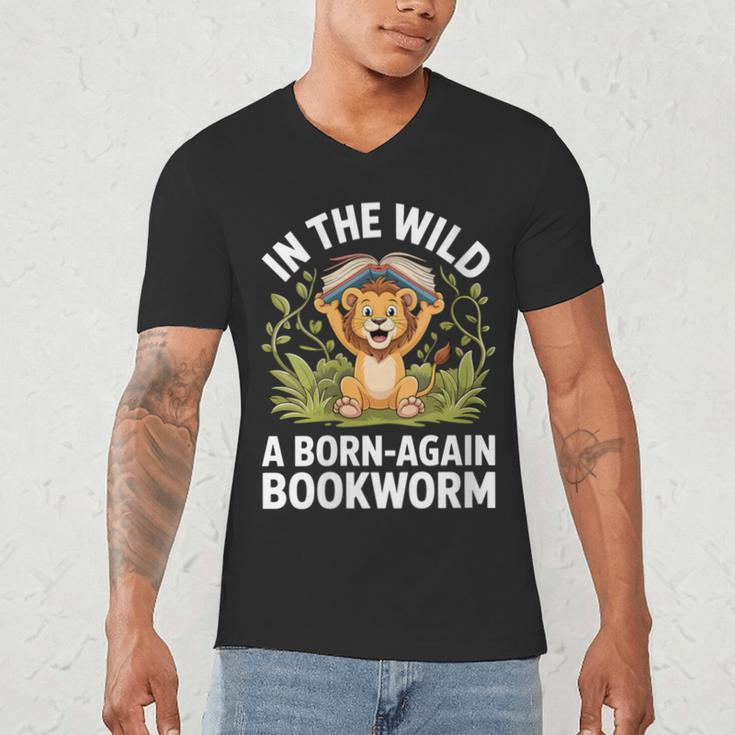 Women's Wild About Reading Book Reader Lion Zoo Animals Kids Men's V-Neck T-Shirt