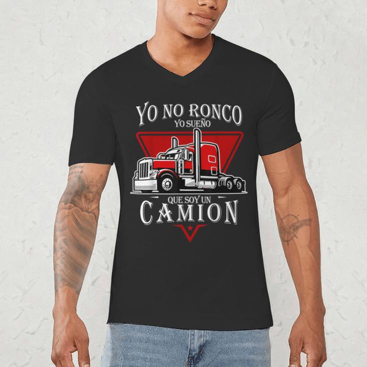 Yo No Ronco Yo Sueno Que Soy Un Camion Latin Dad Spanish Men's V-Neck T-Shirt Yo No Ronco Yo Sueno Que Soy Un Camion Latin Dad Spanish Men's V-Neck T-Shirt
