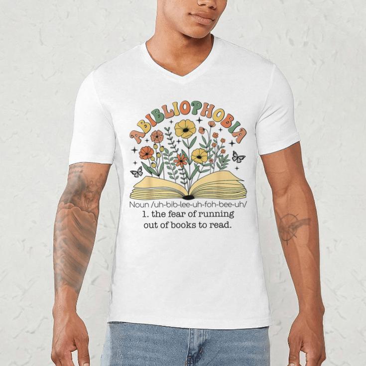 Abibliophobia Wildflower Reading Bookworm Book Reader Men's V-Neck T-Shirt