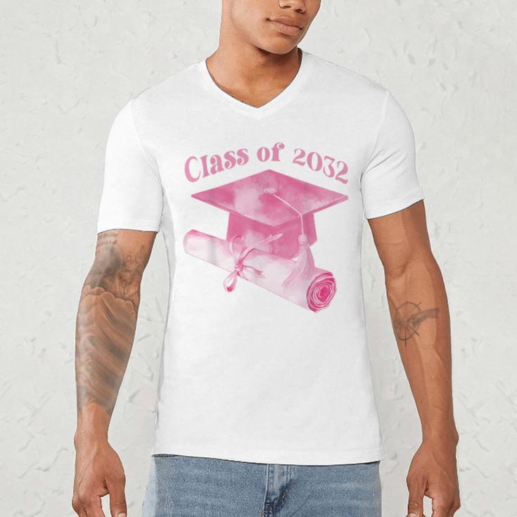 Class Of 2032 Senior 2032 Back To School 2032 Graduation Cap Men's V-Neck T-Shirt