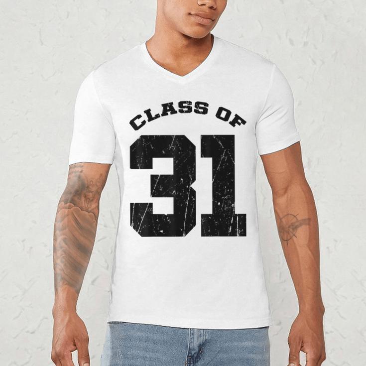 Class Of 31 Date High School Kindergarten Graduation Shirt Men's V-Neck T-Shirt