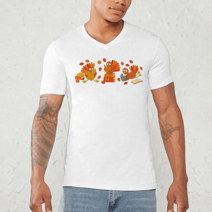 Cute Turkey Reading Book Librarian Bookworm Thanksgiving Men Men's V-Neck T-Shirt