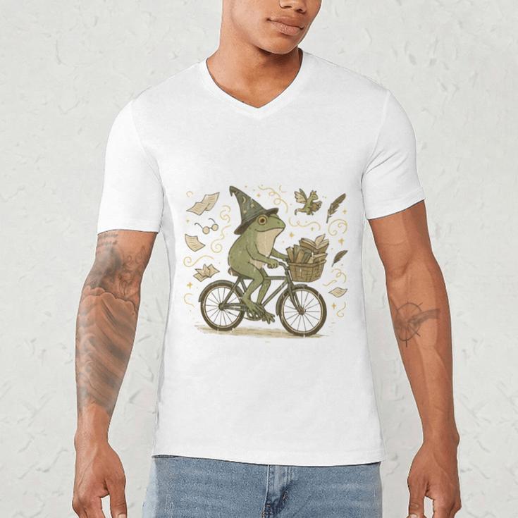 On My Way To Hoard Books And Cause Chaos Men's V-Neck T-Shirt On My Way To Hoard Books And Cause Chaos Men's V-Neck T-Shirt
