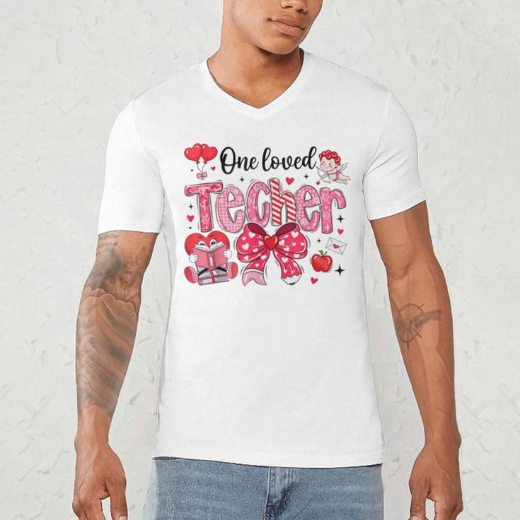 HUGvyn One Loved Teacher Valentine Book Heart Reading Bow Men's V-Neck T-Shirt