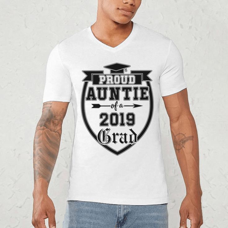 Proud Auntie Of a 2019 Grade Aunt Graduation Men's V-Neck T-Shirt
