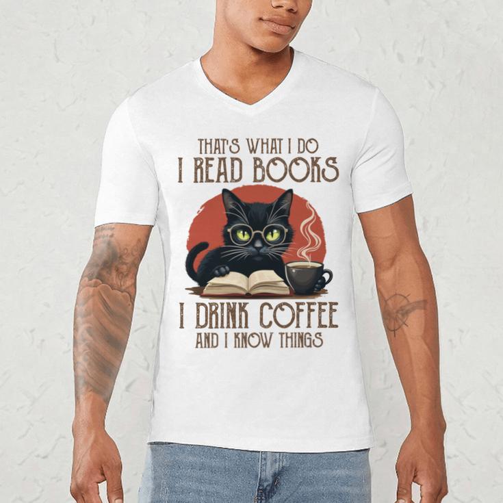 i Read Books And i Know Things Cat Reading Coffee Men's V-Neck T-Shirt