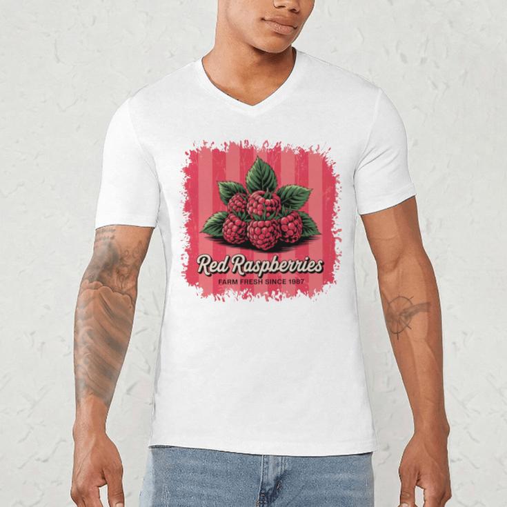 Red Raspberries Farm Fresh Since 1987 Nostalgia Men's V-Neck T-Shirt Red Raspberries Farm Fresh Since 1987 Nostalgia Men's V-Neck T-Shirt