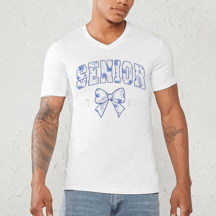 Senior Class Of 2026 Graduation Girly Floral Coquette Bow Men's V-Neck T-Shirt