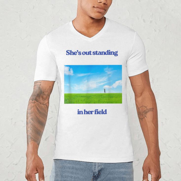 Out Standing In Her Field Graduation Tee Men's V-Neck T-Shirt