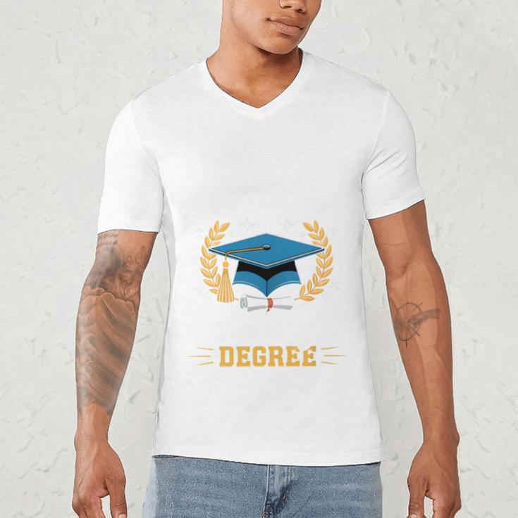 I Survived My Dad's History Degree Graduation Men's V-Neck T-Shirt
