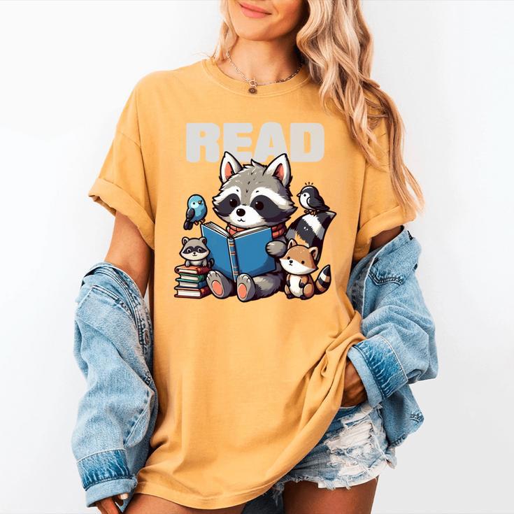 Animals Raccoon Reading Book Librarian Across America Kids Women's Comfort Colors T-Shirt