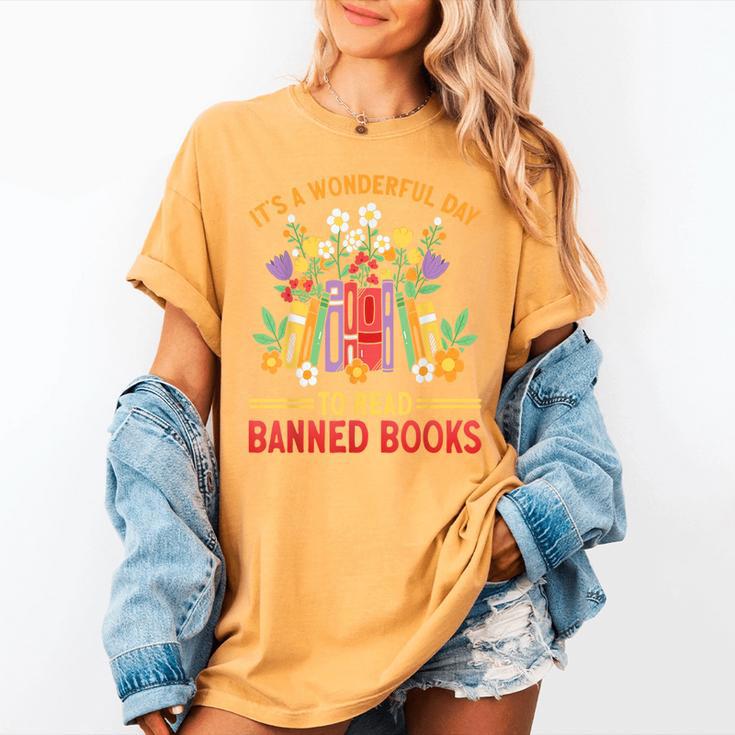 Banned Books Week Read Banned Books Women's Comfort Colors T-Shirt
