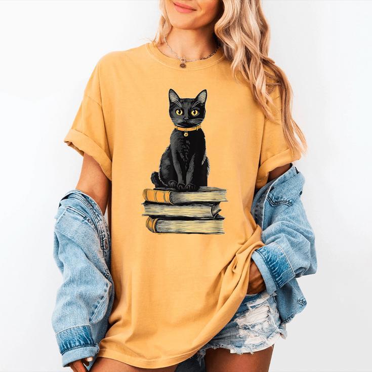 Cat Sitting On Books Women's Comfort Colors T-Shirt