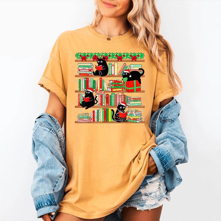 Christmas Cat Santa Bookshelves Book Lover Reader Women's Comfort Colors T-Shirt