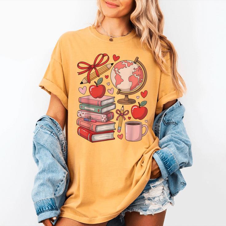 Coquette Teacher School Supplies Bows Books Globe Apple Cute Women's Comfort Colors T-Shirt