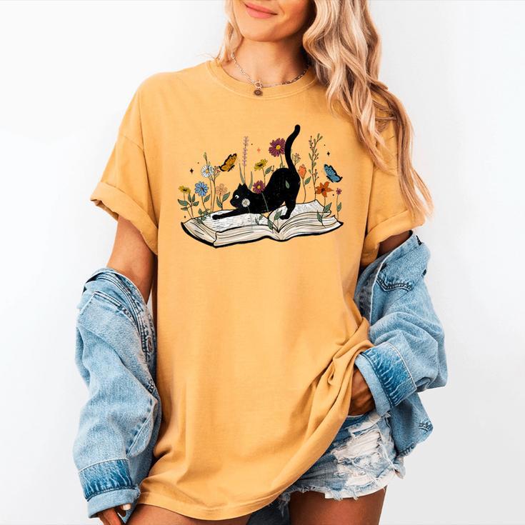 Cute Cat Flower Garden Book Kitty Reading Floral Men Women Girls Kids Women's Comfort Colors T-Shirt Cute Cat Flower Garden Book Kitty Reading Floral Men Women Girls Kids Women's Comfort Colors T-Shirt