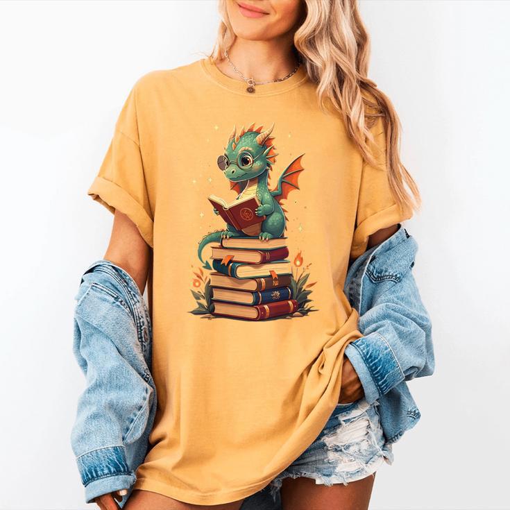 Cute Dragon Reading Book Bookworm Dragons And Books Women's Comfort Colors T-Shirt