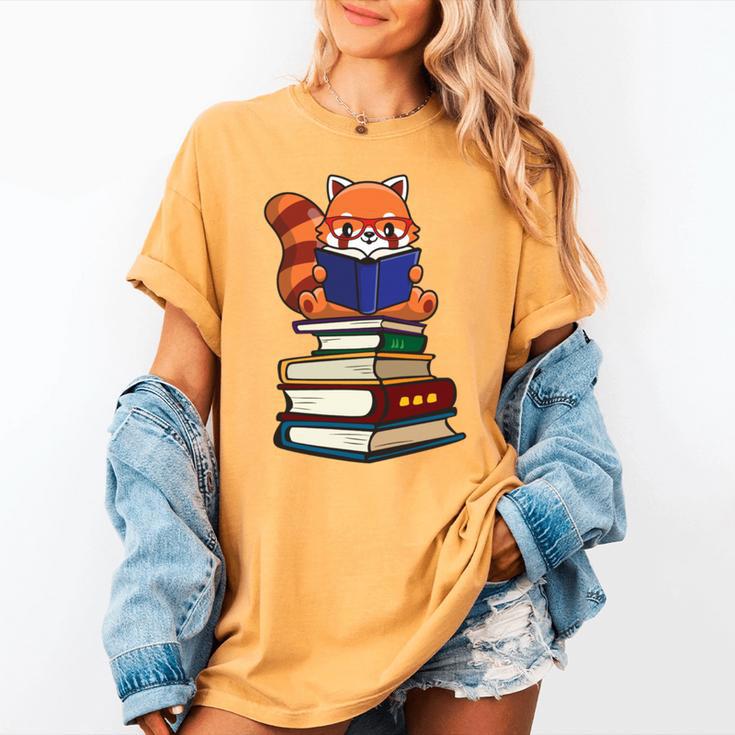 Cute Kawaii Kids Reading Books Glasses Red Panda Lover Women's Comfort Colors T-Shirt
