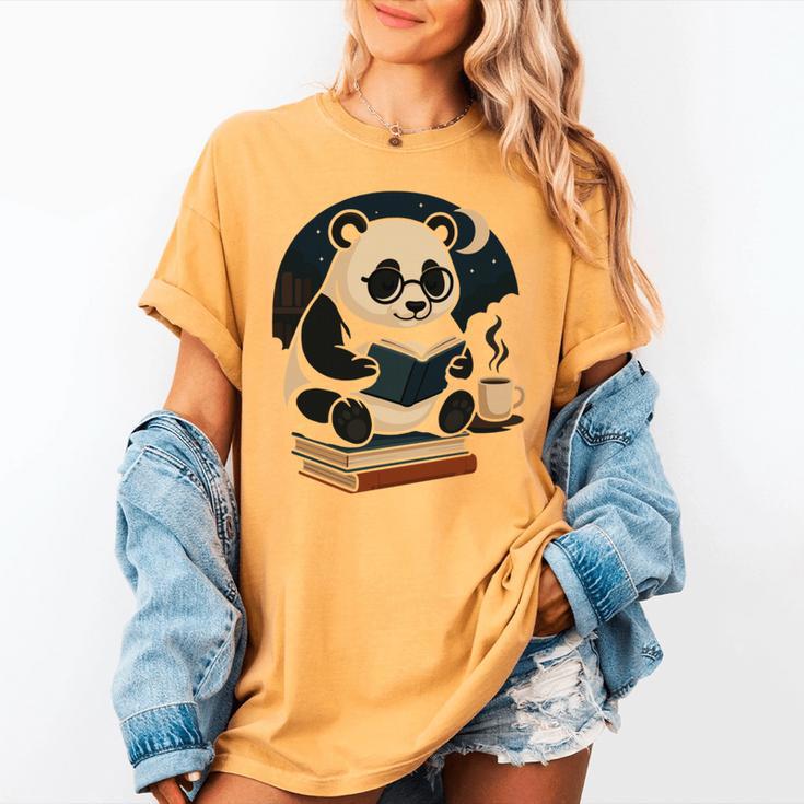 Cute Panda Reading Book Under Moon Bookworm Coffee Lover Women's Comfort Colors T-Shirt