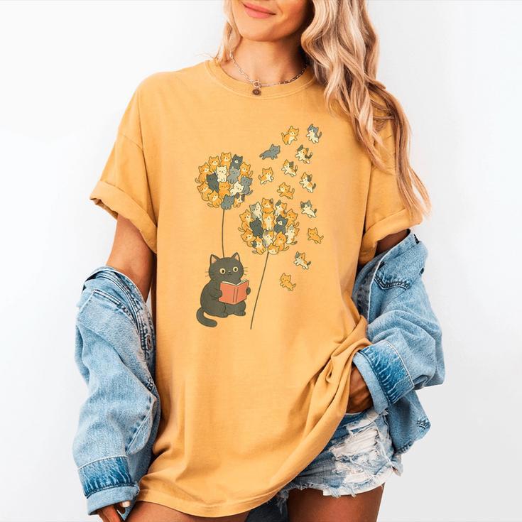 Cute Reading Cat With Kitten Dandelion Flowers Book Lover Women's Comfort Colors T-Shirt Cute Reading Cat With Kitten Dandelion Flowers Book Lover Women's Comfort Colors T-Shirt
