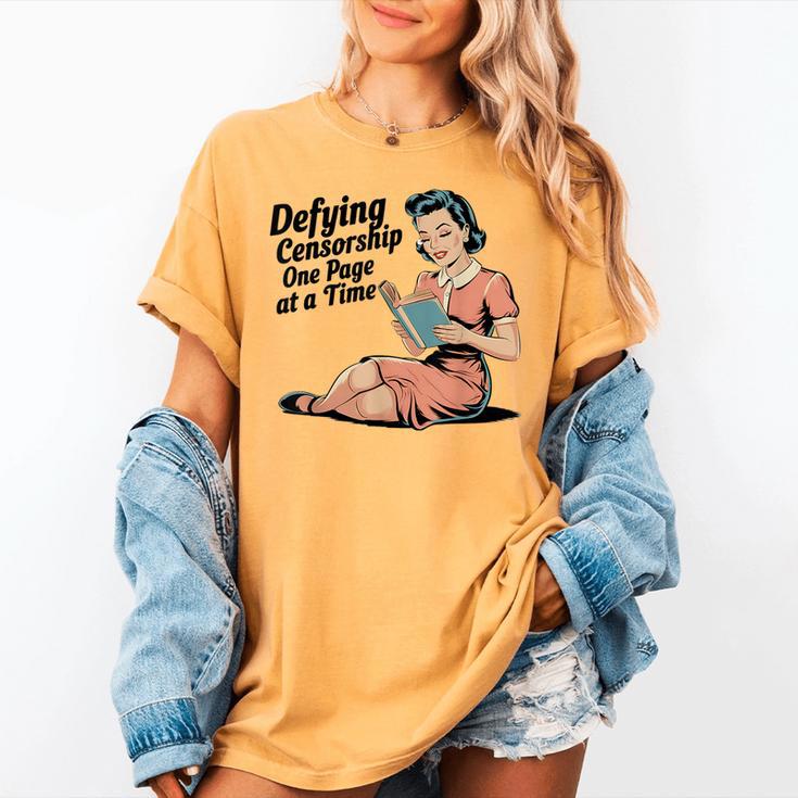 Defying Censorship One Page At a Time Read Banned Books Women's Comfort Colors T-Shirt