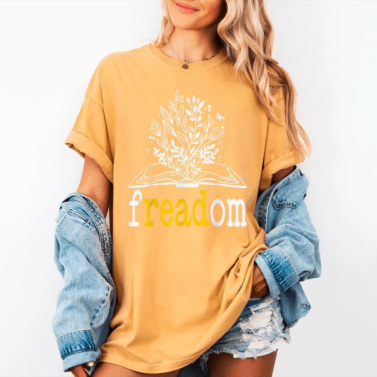 Freadom Freedom Read Banned Books Librarians Women's Comfort Colors T-Shirt