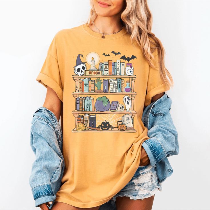 Ghost Book Reading Books Lover Teacher Happy Halloween Women's Comfort Colors T-Shirt