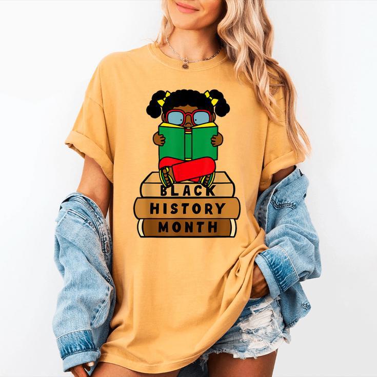 Girl Kid Reading Book Black History Month Bookworm Women's Comfort Colors T-Shirt