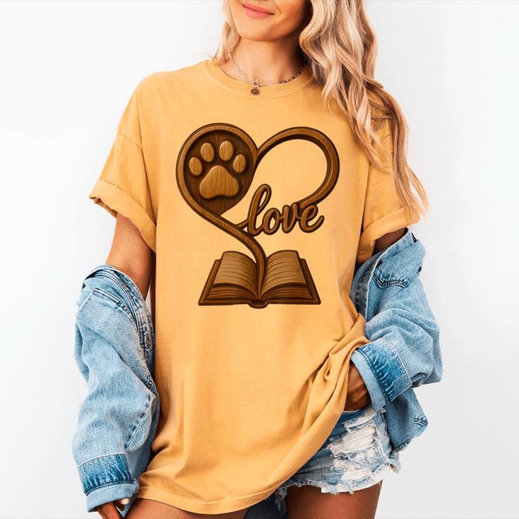 Girl Who Loves Dogs & Books Heart Dog Lover Reader Reeding Women's Comfort Colors T-Shirt