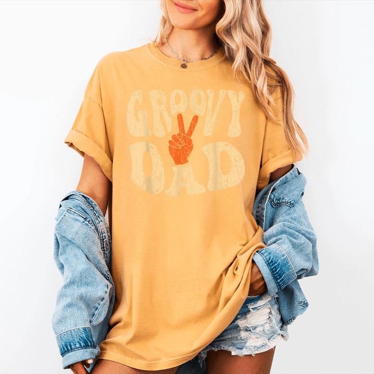 Groovy Dad 70s Aesthetic Nostalgia 1970's Retro Dad Women's Comfort Colors T-Shirt
