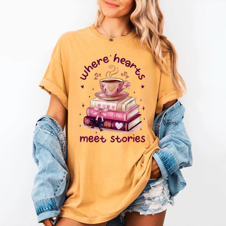 Where Hearts Groovy Meet Stories Coffee Books Valentines Day Women's Comfort Colors T-Shirt